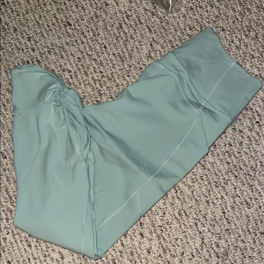 Fabletics Pure Luxe Oasis twist ankle leggings - Seagram - M